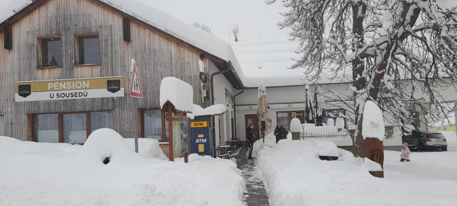 Penzion A Restaurace U Sousedu Strazny Exterior foto
